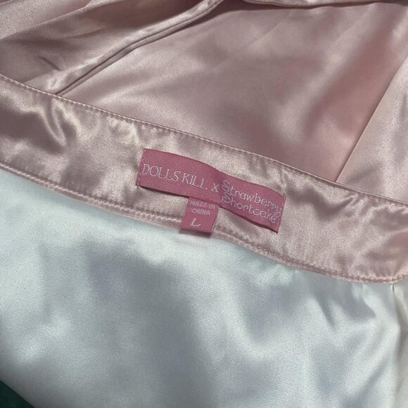 SOLD - New Dolls Kill Strawberry Shortcake Pink Satin Skirt Large - Picture 6 of 8